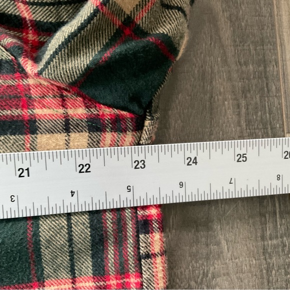 LL Bean Fleece Lined Flannel Shirt Jacket
# 250393
Men’s Medium
Green Tan Red - Picture 5 of 6